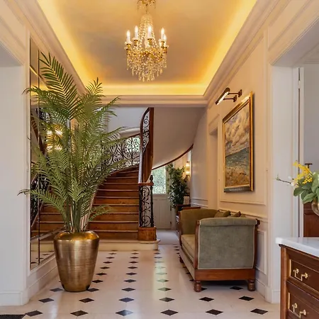 Domaine De L'ormeau - Luxury Estate With Indoor Pool And In Falaise, Normandy - Steps From William The Conqueror's Castle