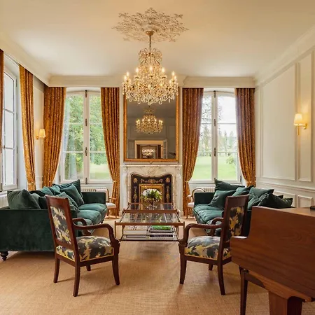 Domaine De L'ormeau - Luxury Estate With Indoor Pool And In Falaise, Normandy - Steps From William The Conqueror's Castle