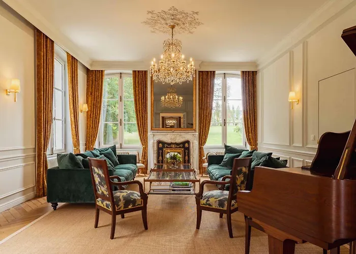 Domaine De L'ormeau - Luxury Estate With Indoor Pool And In Falaise, Normandy - Steps From William The Conqueror's Castle