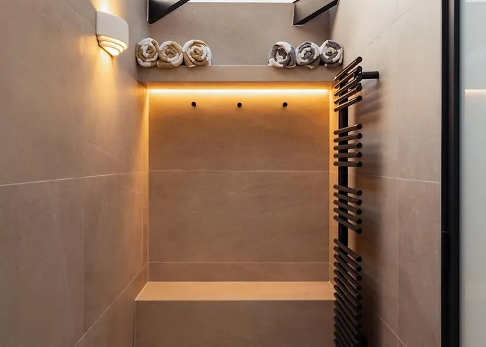 Villa Domaine De L'ormeau - Luxury Estate With Indoor Pool And In Falaise, Normandy - Steps From William The Conqueror's Castle *