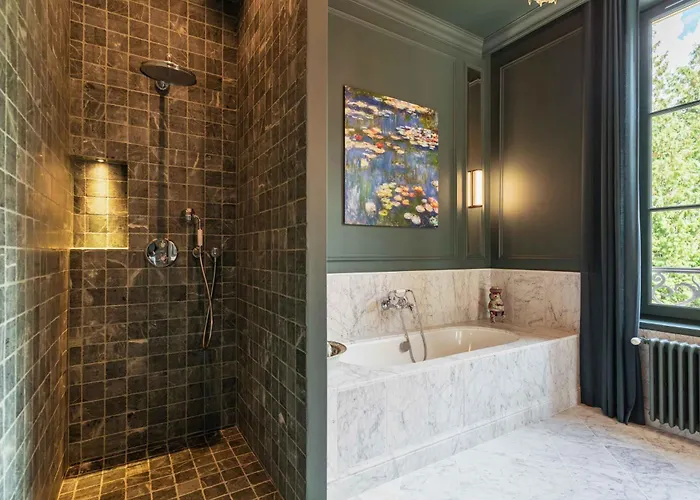 Villa Domaine De L'ormeau - Luxury Estate With Indoor Pool And In Falaise, Normandy - Steps From William The Conqueror's Castle Falaise