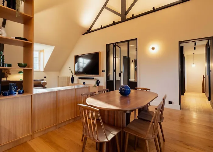 Domaine De L'ormeau - Luxury Estate With Indoor Pool And In Falaise, Normandy - Steps From William The Conqueror's Castle *