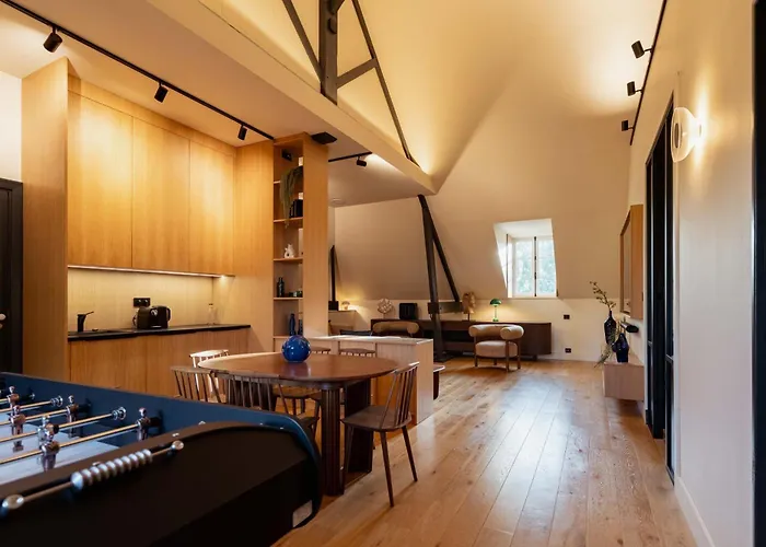 Villa Domaine De L'ormeau - Luxury Estate With Indoor Pool And In Falaise, Normandy - Steps From William The Conqueror's Castle *