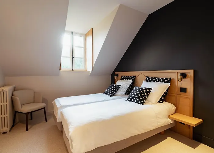 Domaine De L'ormeau - Luxury Estate With Indoor Pool And In Falaise, Normandy - Steps From William The Conqueror's Castle * Falaise