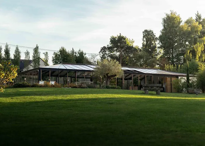 Villa Domaine De L'ormeau - Luxury Estate With Indoor Pool And In Falaise, Normandy - Steps From William The Conqueror's Castle