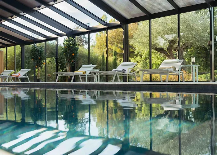 Villa Domaine De L'ormeau - Luxury Estate With Indoor Pool And In Falaise, Normandy - Steps From William The Conqueror's Castle *