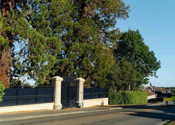 Domaine De L'ormeau - Luxury Estate With Indoor Pool And In Falaise, Normandy - Steps From William The Conqueror's Castle Villa